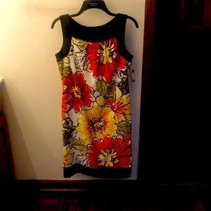 Flower pattern dress